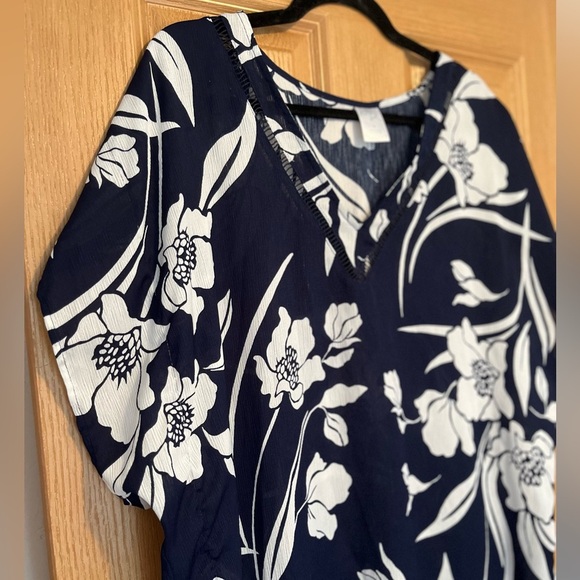 Kona Sol Women’s Beach Coverup Navy & White Floral Pattern Beach Tunic - Picture 8 of 10